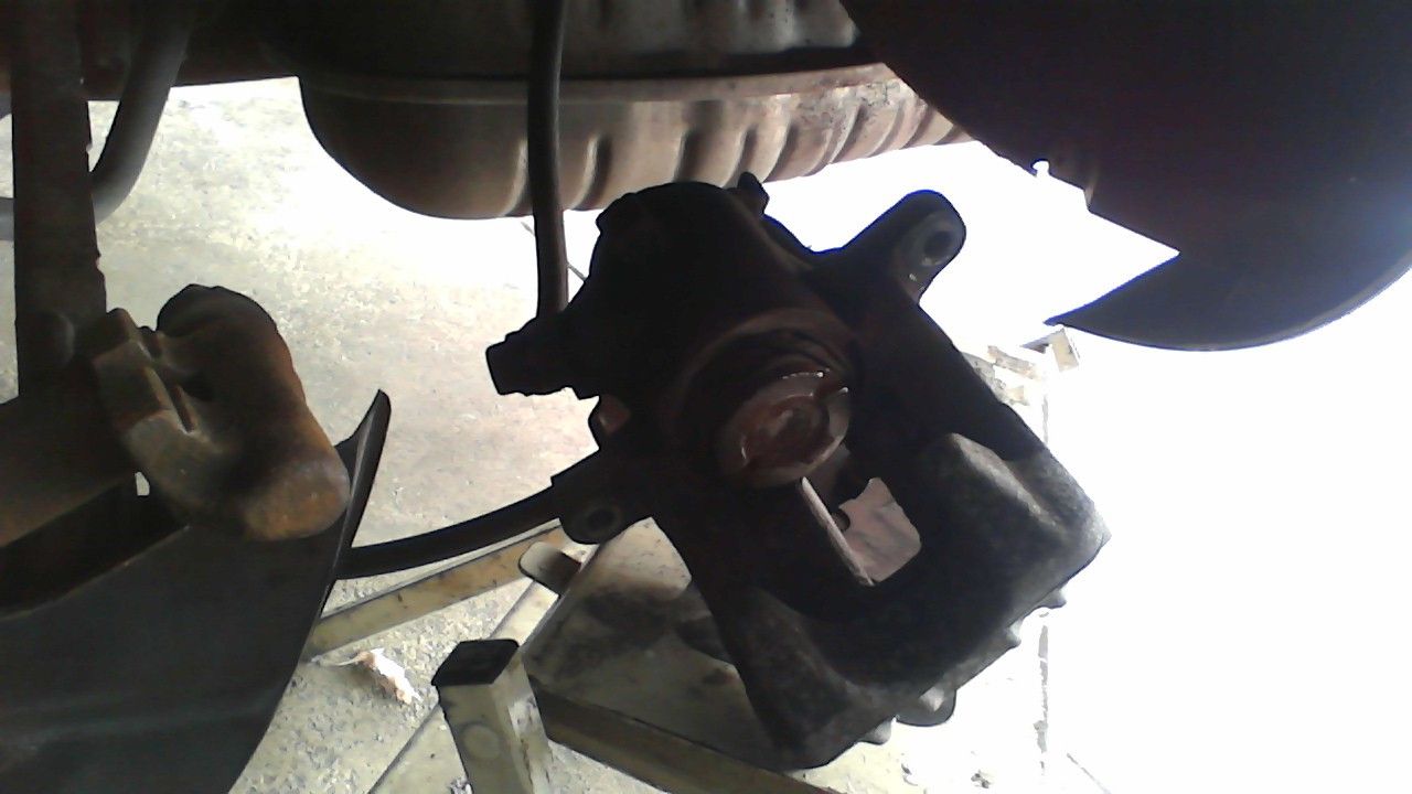 Requesting Clarification on Rear Brake Caliper Piston Rubber Boot