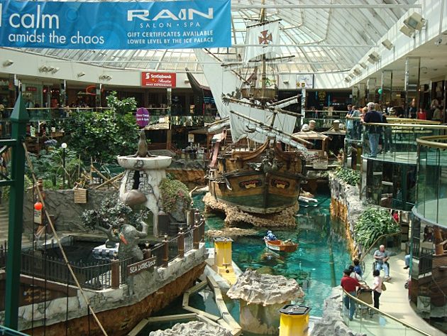 photo 01_WestEdmontonMallPirateShip_zps22708e33.jpg