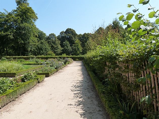 photo 09_GardensVersailles_zps0f968156.jpg