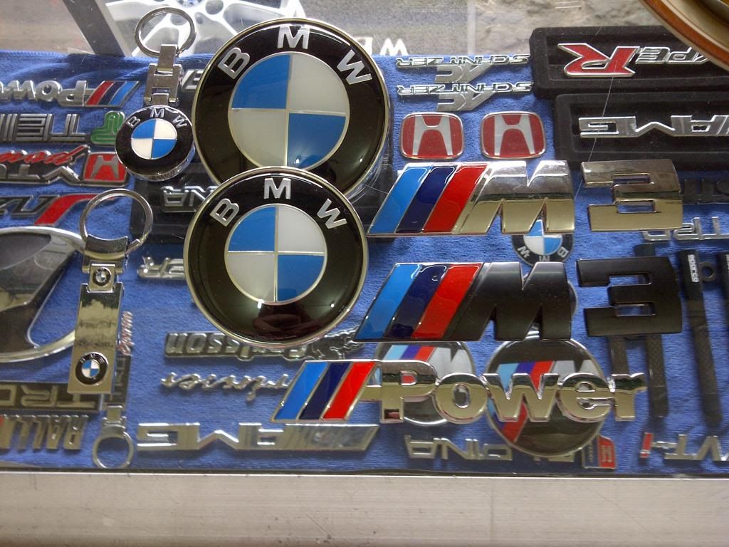 baru emblem original mobil vvti trd d4d jazz avanza 1 8 2 baru emblem original mobil vvti trd d4d jazz avanza 1 8 2