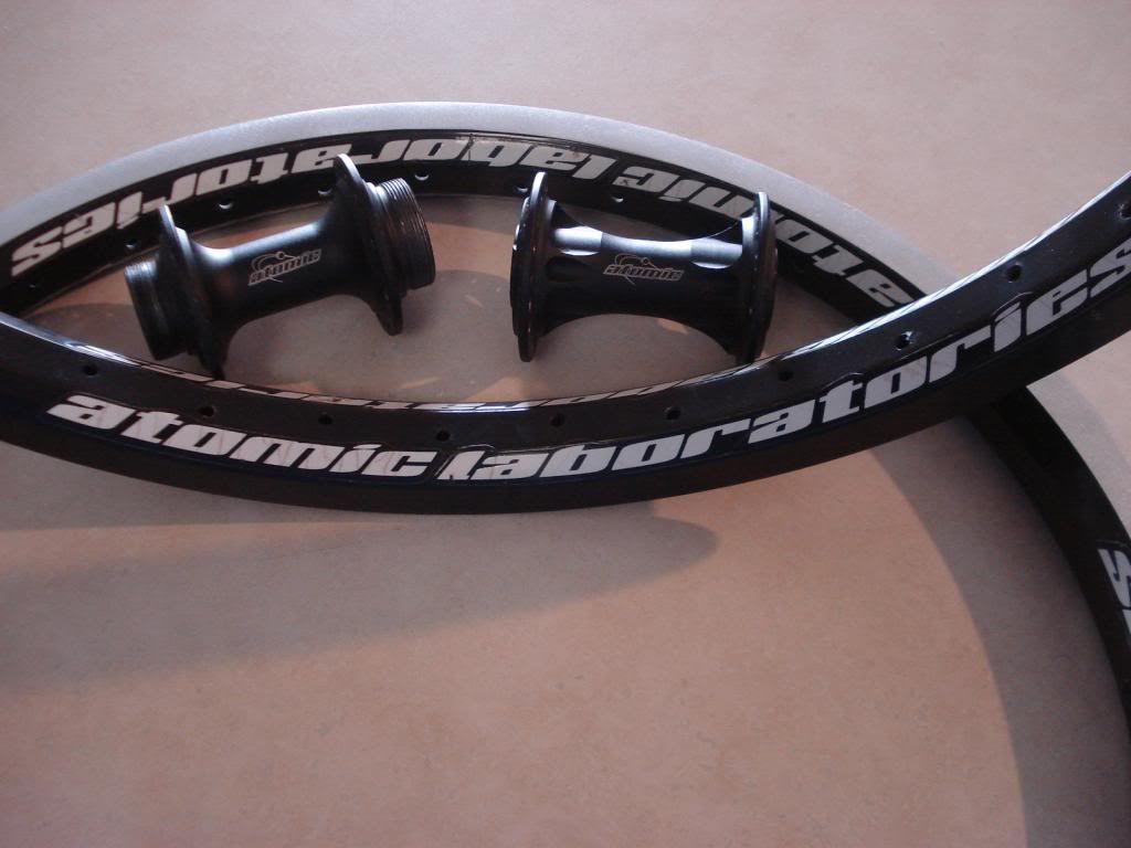 http://i1088.photobucket.com/albums/i331/funpig1969/002_zpsf6c25dba.jpg