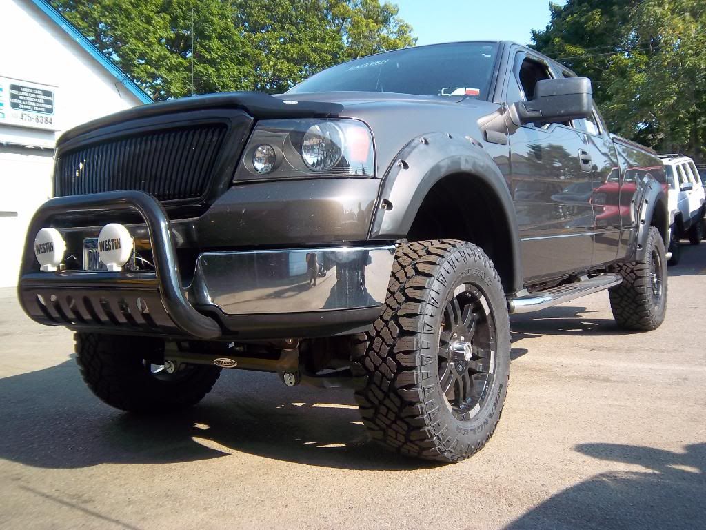 f150 lifted up