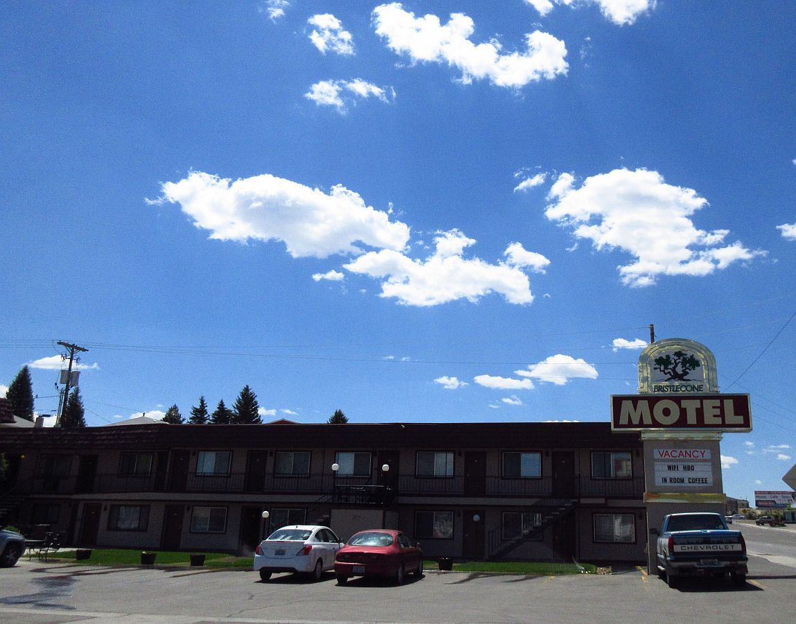 1%20Motel%20in%20Ely_zpsnymt80xg.jpg