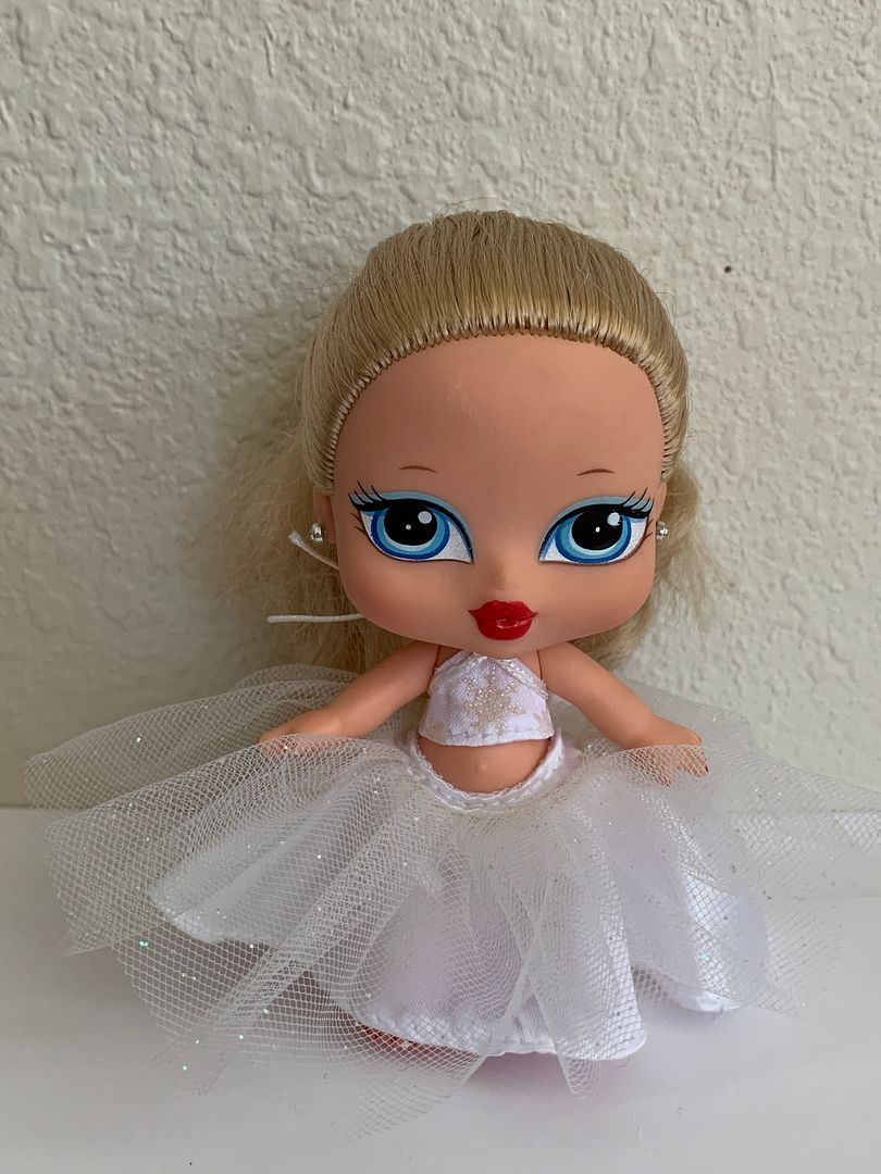 Bratz Babyz Girlz Girl Bride Cloe Doll Blonde Hair Blue Eyes Original ...